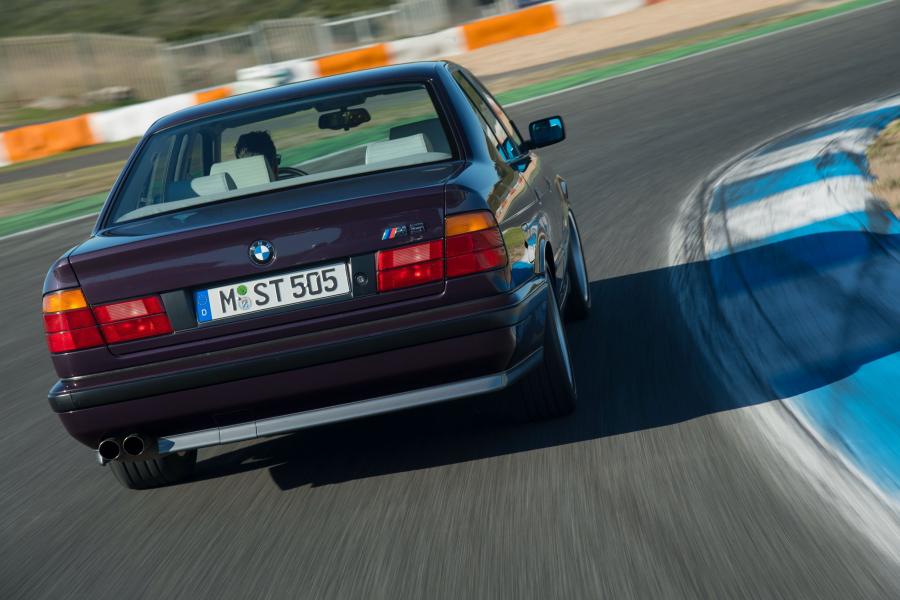  BMW M5 Sedan (E34) 1991 года  (WW) (фото 28 из 42)